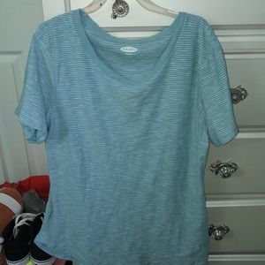 old navy t-shirt